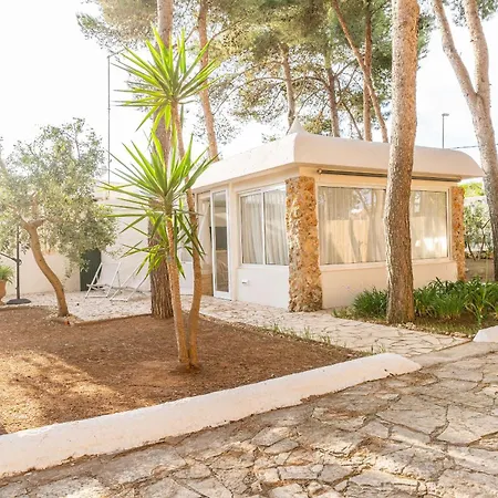 Trullo Tesoro - By Cala Salento טורה לפילו