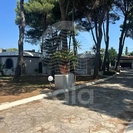 Trullo Tesoro - By Cala Salento טורה לפילו